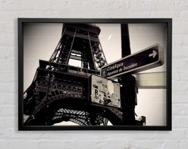 Tour Eiffel Tower Vintage B n W