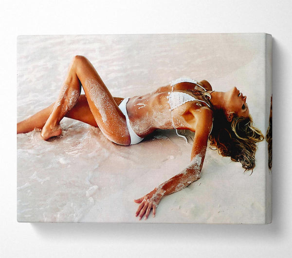 Elle Macpherson In The Sea