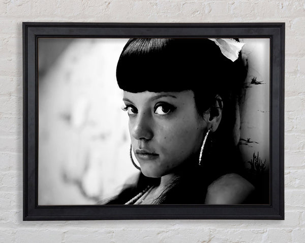 Lily Allen B n W