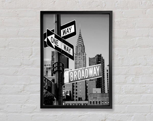 New York Signs To Broadway B n W