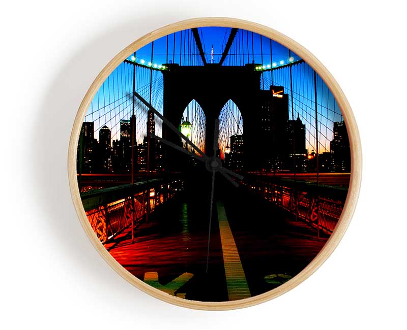 Brooklyn Bridge Red Cast Clock - Wallart-Direct UK