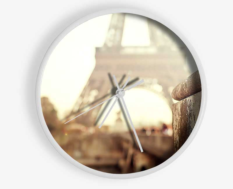 Eiffel Tower Retro Clock - Wallart-Direct UK
