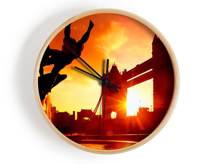 London Tower Bridge Statue Clock - Wallart-Direct UK