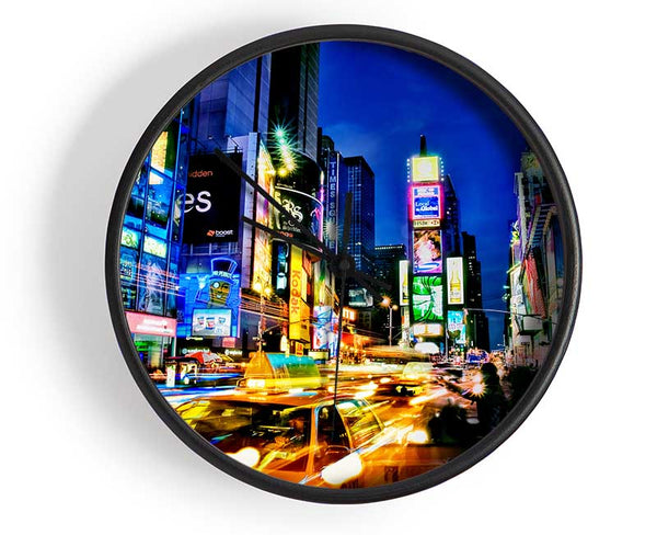 Nyc 5Th Avenue Taxi Blur Clock - Wallart-Direct UK