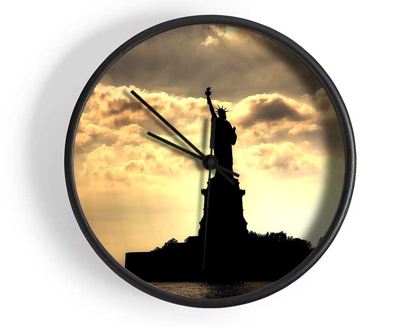 Statue Of Liberty United States Morning Rays Clock - Wallart-Direct UK