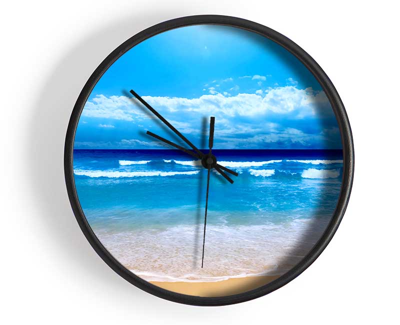 Ocean Waves Lapping On The Perfect Sands Clock - Wallart-Direct UK