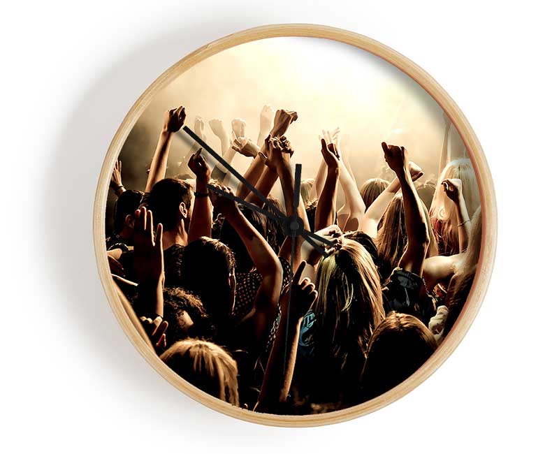 Concert Crowd Clock - Wallart-Direct UK