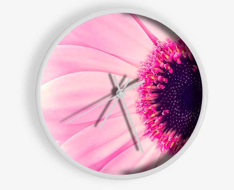 Pink Gerbera Daisy Centre Clock - Wallart-Direct UK