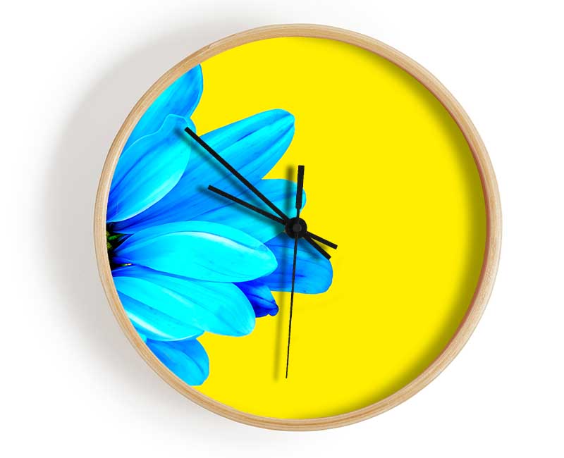 Blue Daisy On Yellow Clock - Wallart-Direct UK