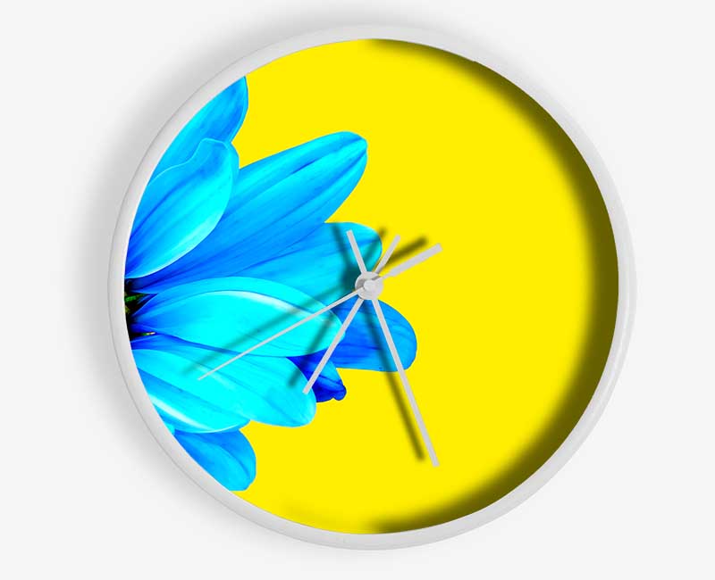 Blue Daisy On Yellow Clock - Wallart-Direct UK