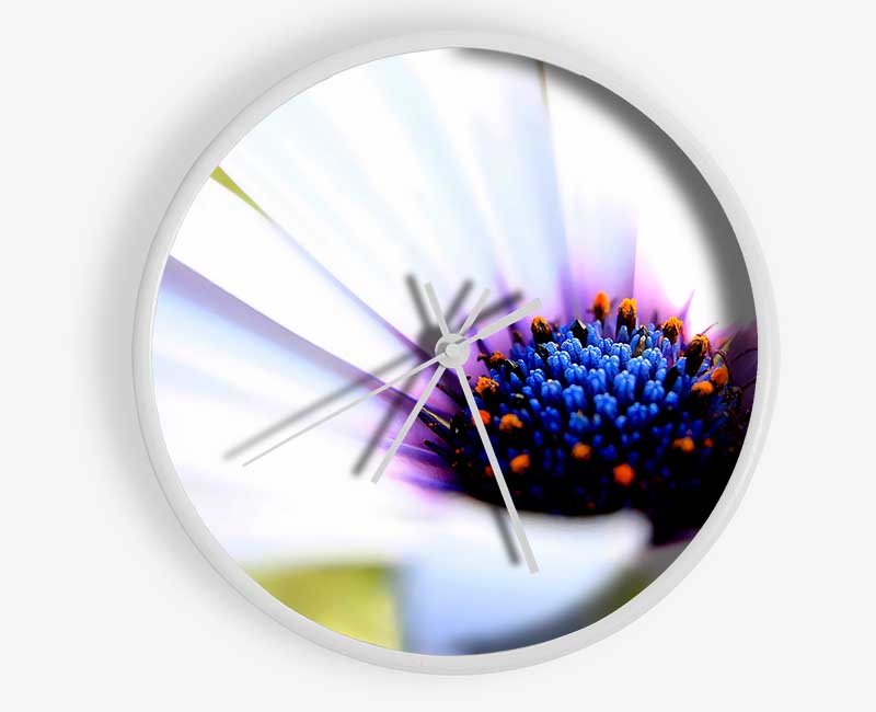 Purple Daisy Centre Clock - Wallart-Direct UK