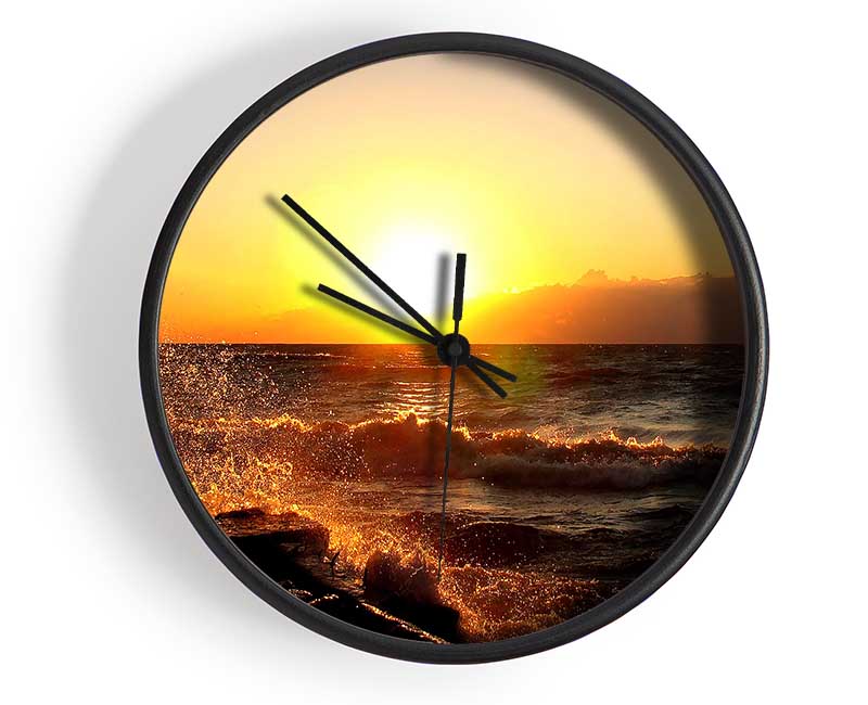 Lake Erie Saybrook Ohio Clock - Wallart-Direct UK