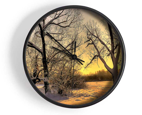 Footsteps In Snow Clock - Wallart-Direct UK