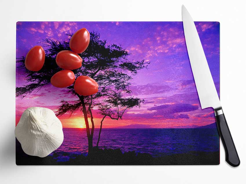 Red Ocean Tree Glass Chopping Board