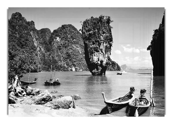 Paradise Island Boats B~w