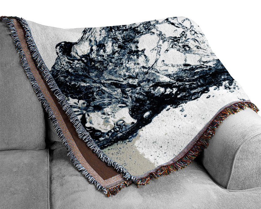 Tidel Wave Water Woven Blanket