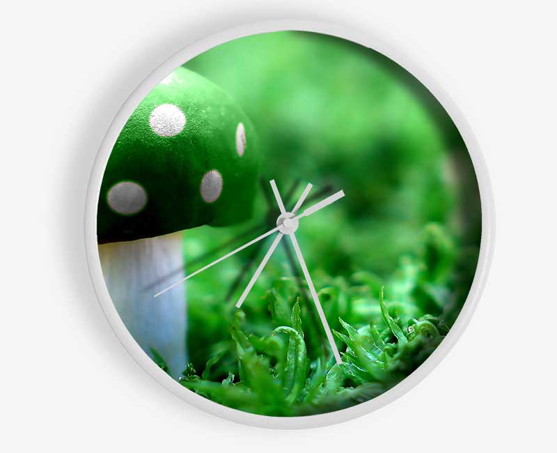 Green Mushroom Clock - Wallart-Direct UK