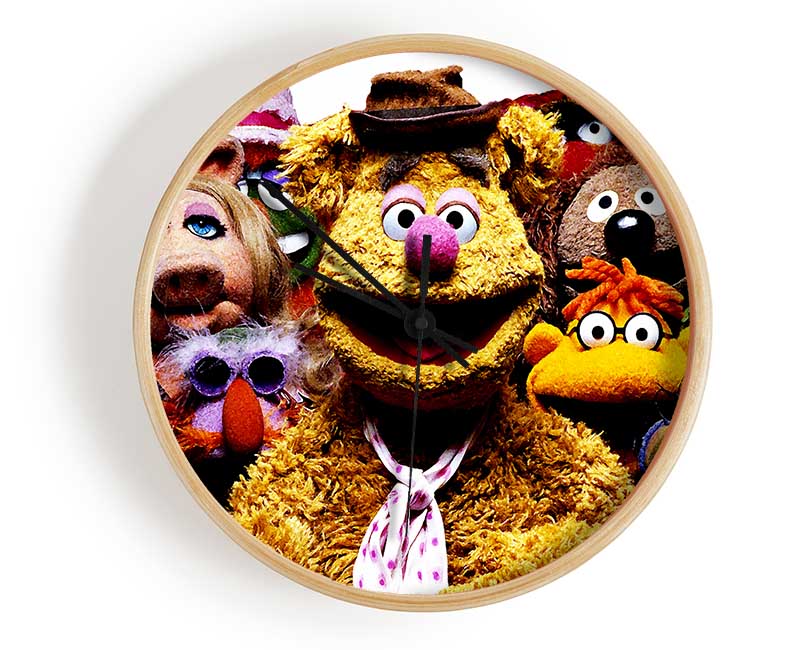 The Muppets Crew Retro 1970s Clock - Wallart-Direct UK