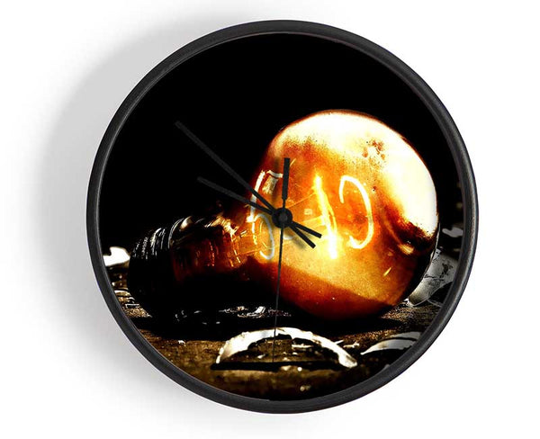 Broken Clock - Wallart-Direct UK