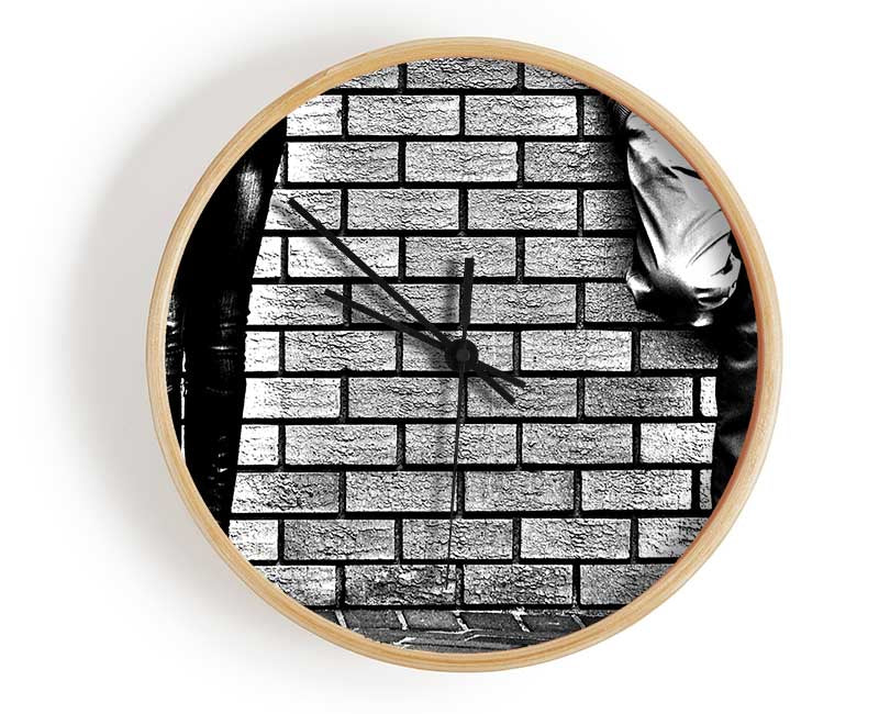 Hangin Round Clock - Wallart-Direct UK