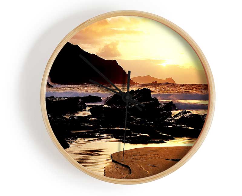 Love On The Rocks Clock - Wallart-Direct UK