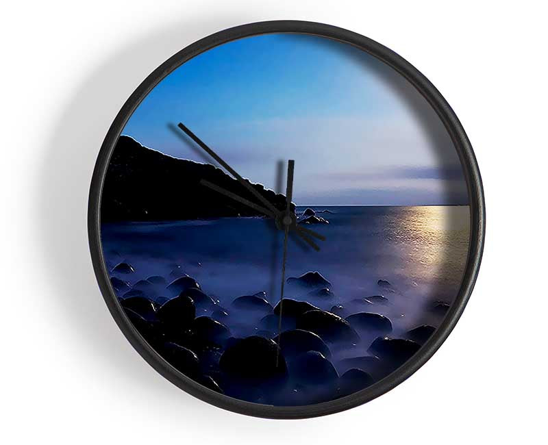 Mist Of The Ocean Rocks At Daybreak Clock - Wallart-Direct UK