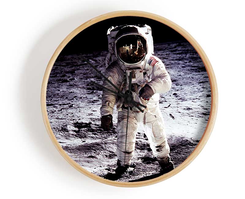 Spaceman On The Moon Clock - Wallart-Direct UK