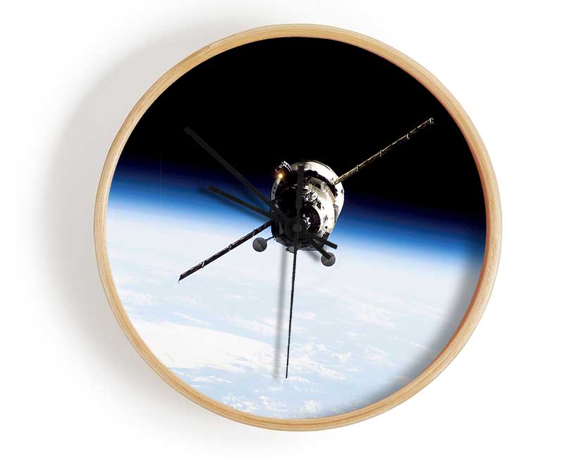 Orbiting The Earth Clock - Wallart-Direct UK