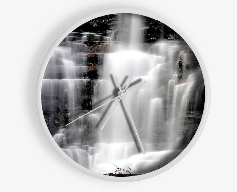 Natural Waterfalls Spill Clock - Wallart-Direct UK