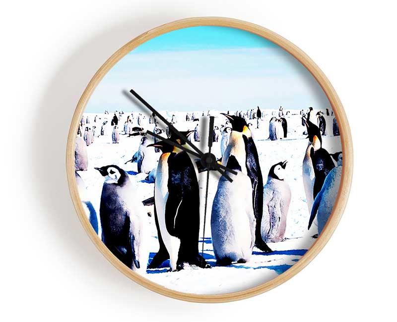 Penguin Meeting Place Clock - Wallart-Direct UK