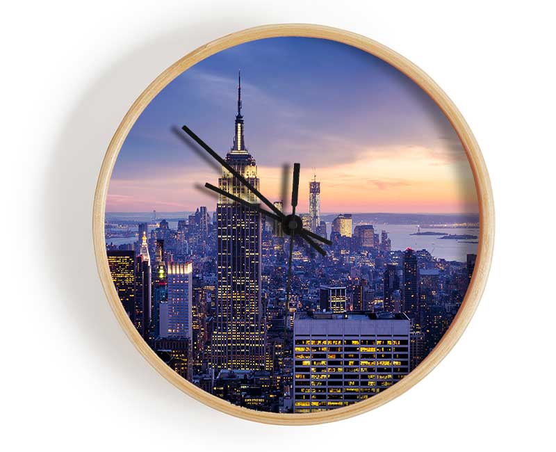 Twinkling Lights Of The Big Apple Clock - Wallart-Direct UK