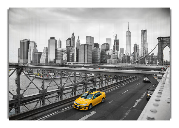 Gelbes Taxi auf der Brooklyn Bridge