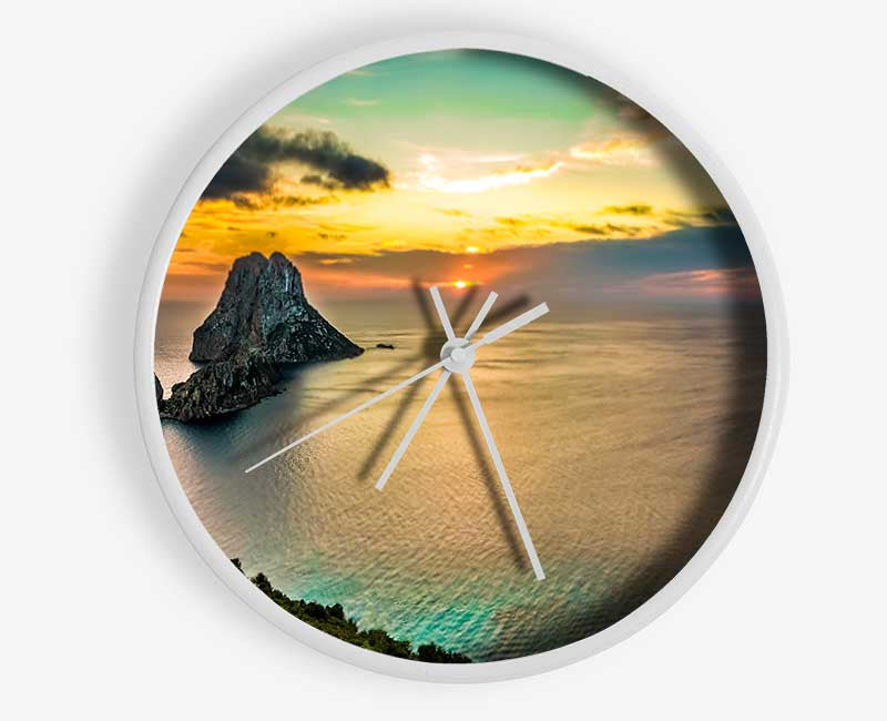 New Zealand views off the cliff Clock - Wallart-Direct UK