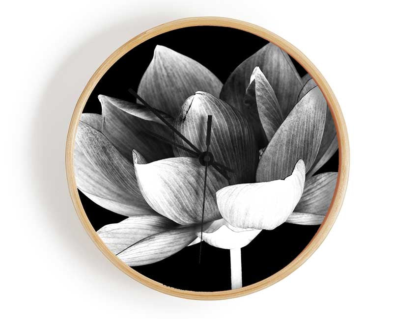 Black and white flower beauty Clock - Wallart-Direct UK