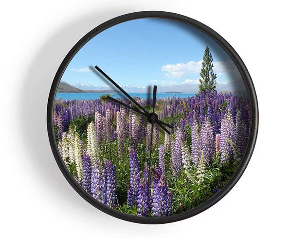 Loopins peering over the lake Clock - Wallart-Direct UK