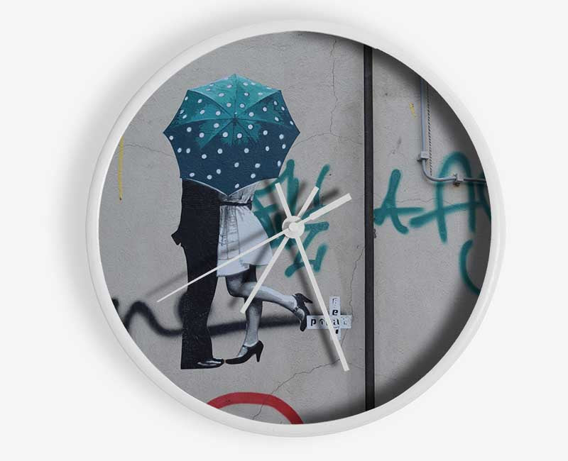 Kissing under the umbrella graffiti Clock - Wallart-Direct UK